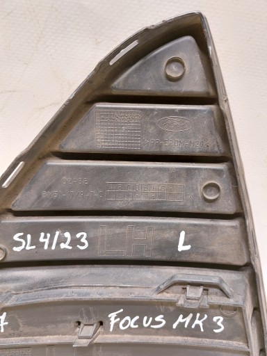 grid of a bumper left FORD FOCUS MKIII