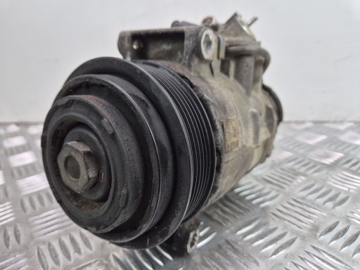 Mercedes C180 CGI W204 kompresor klimatizaci A0032304811 M271