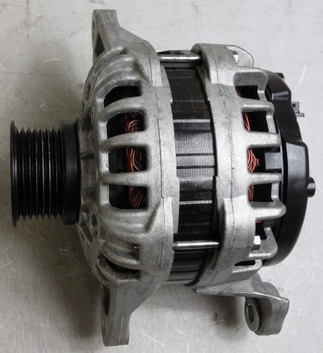Генератор iveco daily fiat ducato 2.3d 2.3jtd 2.3hpi 504385134 bosch 150a