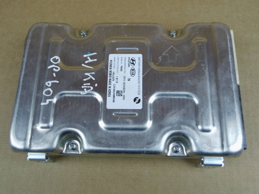 Hyundai Santa Fe IV control unit module baterii 37513CL000 37513-CL000