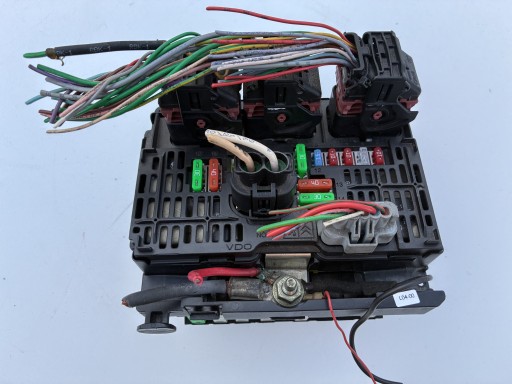 compartment of fuses Citroen Peugeot module BSM L04 6500CK S118983004Q