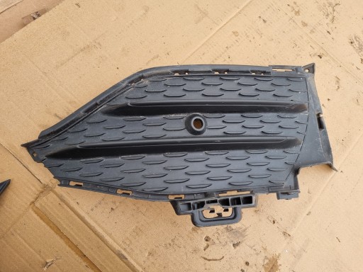 A2538858104 - MERCEDES GLC W253 AMG решітка бампера передня права