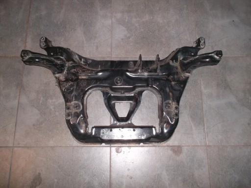 A1776207101 A1776204400 - Mercedes glb 247 w247 тележка двигатель балка