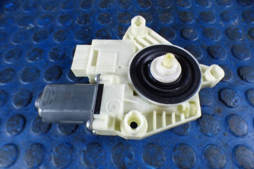 Skoda Rapid mini motor windows 5JA959812F right front 6 PIN