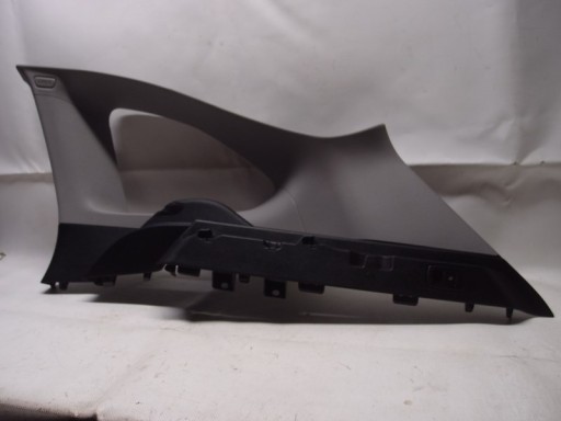 Накладка стойки п зд BMW X1 F48