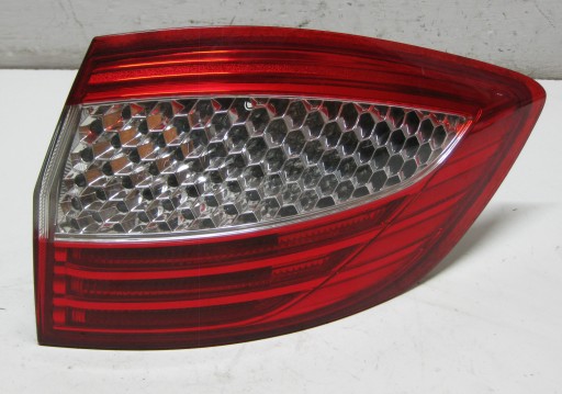 FORD MONDEO MK4 KOMBI 08R light right rear part 7S71-13404-B EU