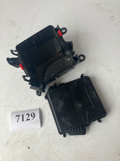 Корпус блоку запобіжників renault zoe