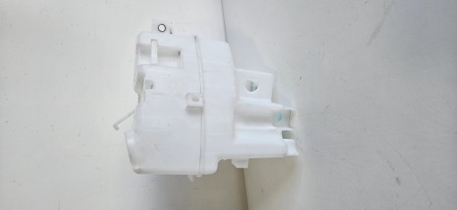 washer fluid tank TOYOTA CAMRY VIII 18