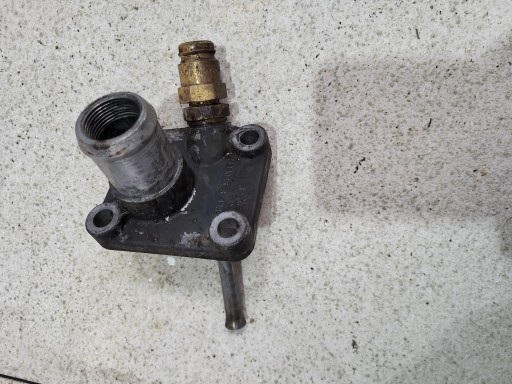 1433035 - Маслозаливной Патрубок Scania R