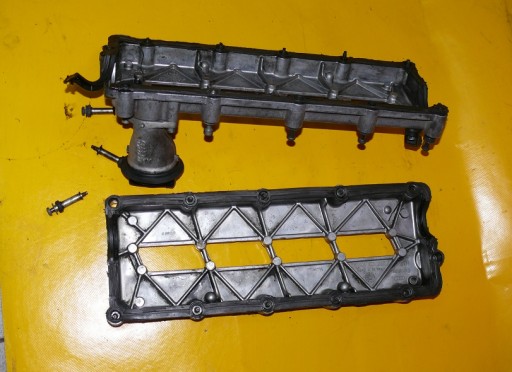Abdeckung der Ventile KLAWIATURY AUDI A8 D2 3.3 TDI LIFT