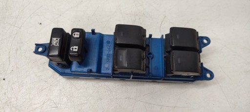 Panel of the window switch Toyota Avensis T27