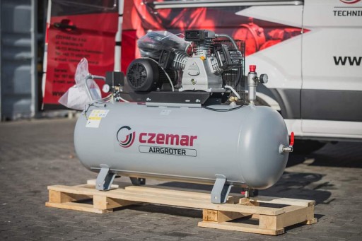 Компресор поршневий AirGroter C30-2.2-200 НОВИЙ