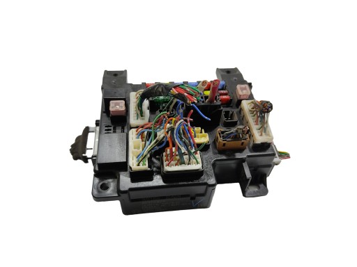 Блок предохранителей модуля bsi c-crosser 4007 8637a824 2007-2012