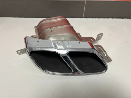 31664602 - VOLVO XC60 R-DESIGN V60 II правый выпускной наконечник