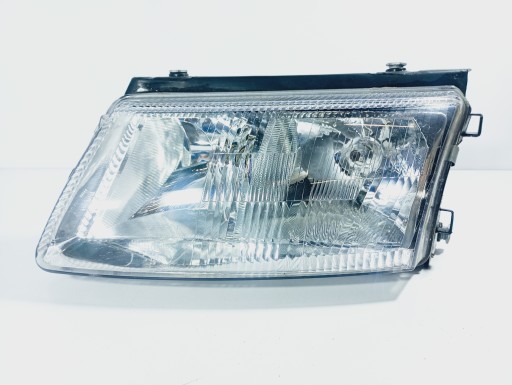 light left front reflektor left front OE 081411101L VW PASSAT B5 96-05