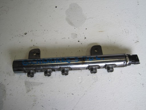 injection ramp Jeep Grand Cherokee WK2 0445216050