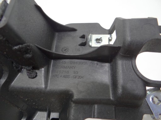 Couverture tablier moteur du tableau de bord Console BMW 7 F02 9143936