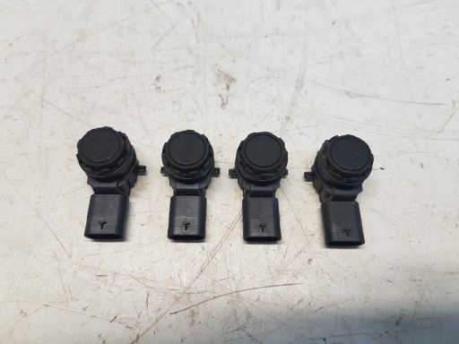 VOLVO XC40 датчик заднего хода PDC 32271117