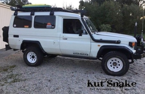 KS-LC75-CS - Розширювачі крил 5,5 см Toyota LC75 Кут-Змія