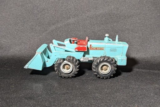 MATCHBOX - SUPER KINGS - No 10 AVELING-BARFORD TRACTOR SHOVEL - LESNEY