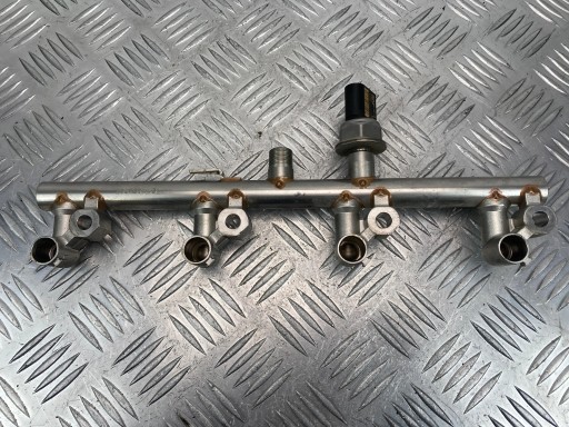 injection ramp A2710705195 1.8 CGI Mercedes W204 W212