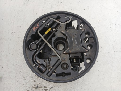 RENAULT CLIO II WKLAD Roues de la roue de secours Lève vitres UCHO Clé