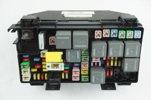 04692290AC, - Модуль блока предохранителей dodge journey 04692290ac