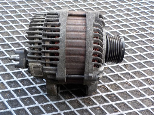 Renault scenic iii 1.5 dci генератор 8200960533