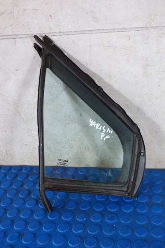 window gasket door right front mala 68215-0D050 Toyota Yaris III 2018R