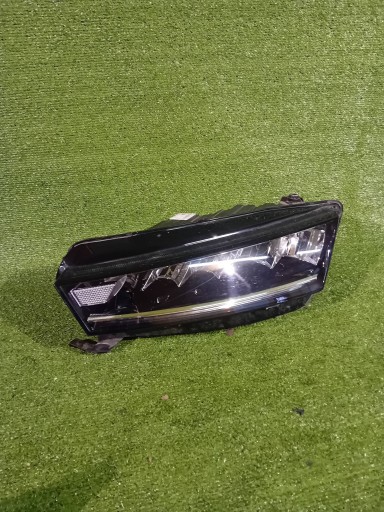 REFLEKTOR levý předek SKODA OCTAVIA IV 20 - FULL LED NR.835