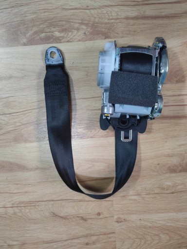 8S8857705B - AUDI TT 8S TTS ПЕРЕДНІЙ ЛІВИЙ ПЕРЕДНІЙ РЕМІНЬ 8S8857705