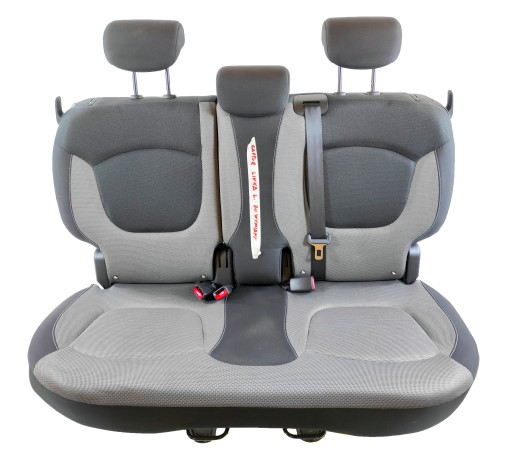 RENAULT CAPTUR І ЗАДНЄ СИДІННЯ