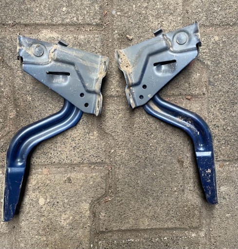 TOYOTA YARIS IV ПЕТЛІ КОЛІР 8W7