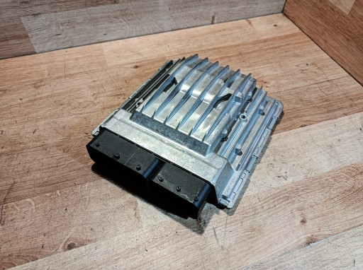 E61 2,0B - Комп'ютер контролер двигуна bmw e90 e91 e60 e87 2.0b 7599881 5wk93729
