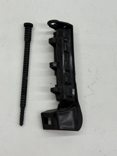 AUDI A6 C7 Berline uchywt Support plaque Support prowadnica Pare choc Droite Arrière