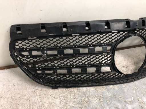 MERCEDES B-KLASA LIFT W246 Grill Grill des Kühlers vorne A2468880460