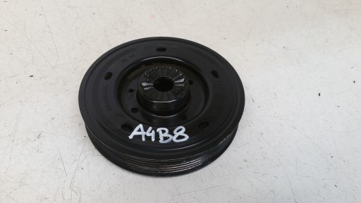 pulley 06H105243L Audi A4 B8