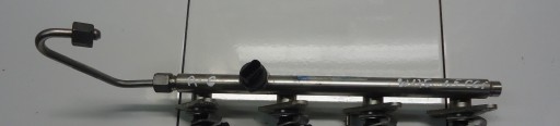 MERCEDES W205 1.6CGI rampe injection A2700701400