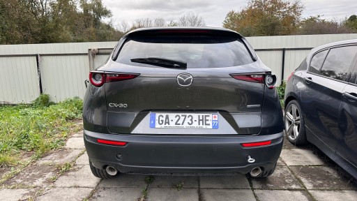 MAZDA CX-30 ЗАДНИЙ РЕМЕНЬ ЗАДНЯЯ ВАННА ЗАД ЧЕТВЕРТЬ КРЫЛО ЛЕВОЕ ЗАДНЕЕ ЗАДНЕЕ
