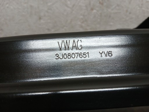 bumper support front VW PASSAT B9 3J0807651