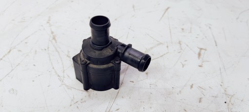 Додатковий водяний насос клапан AUDI A4 B8 06h121601j