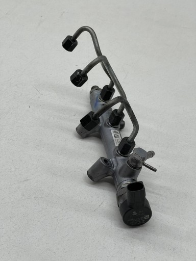 AUDI A4 A5 A7 A6 C7 3.0 TDI Kraftstoffverteiler Einspritzleiste des Kraftstoffsbehälters + Sensor