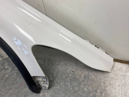 VOLVO C30 LIFT R-design complete fender right front front white