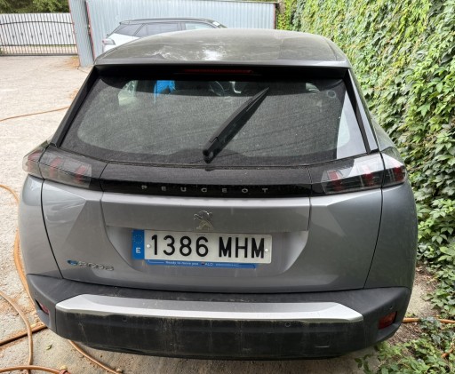 2008/2/klapa - Peugeot 2008 ii 2023. задняя крышка в сборе kca