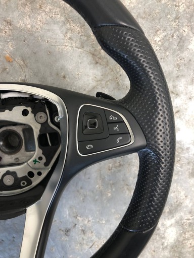 steering wheel, leather MULTIFUNKCJA with shifting MERCEDES W213 KOMBI A0004607103
