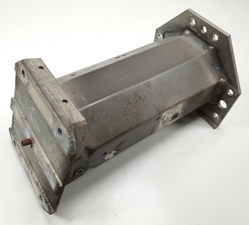 AD43-V17N800-AC - ASTON MARTIN RAPIDE LAW DRINK ZONE