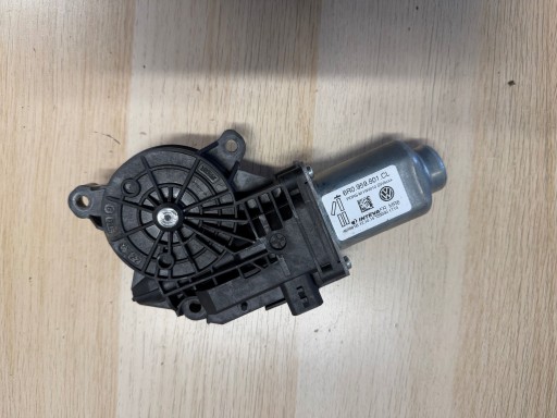 Электродвигатель стеклоподъемника vw seat skoda 6r0959801cl