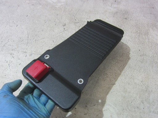 VOLVO XC90 II gehäuse blende abdeckung XC 90 PLUSOWEJ KLEMY batterie 31353781