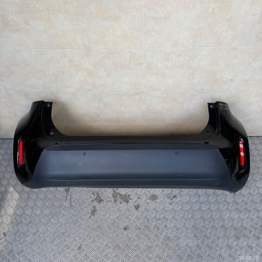 bumper rear complete TOYOTA YARIS CROSS 2023 ROK 4 PDC