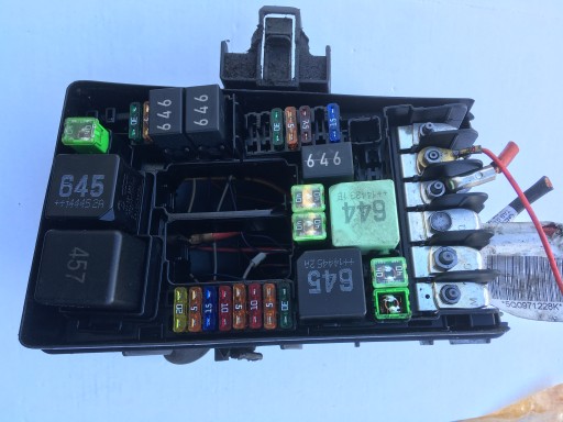 Корпус блоку запобіжників vw passat b8 arteon 5q0907361b